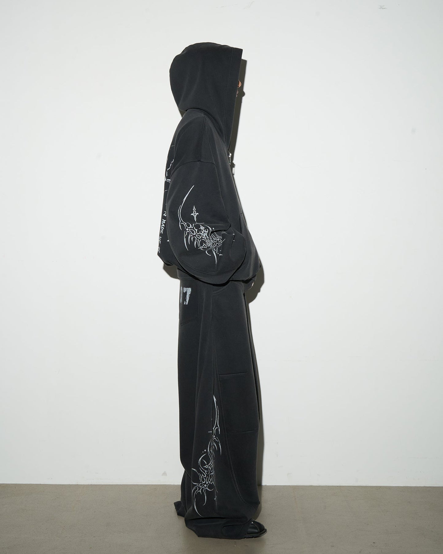 Graphic Wide-Leg Street Pants