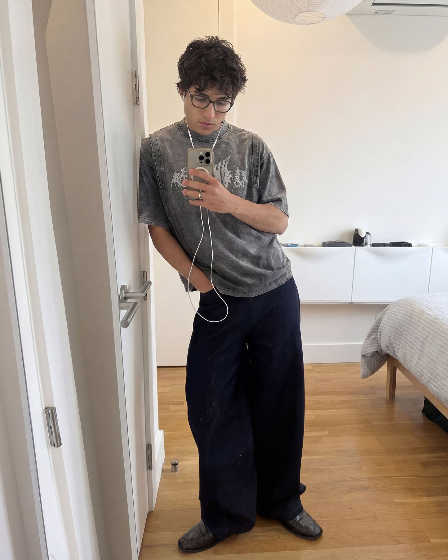 KIIKIO-Washed Vintage Graphic T-Shirt