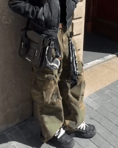 Multi-Color Paisley Bandana Layered Streetwear and Hip-Hop Design  Product Details (English):