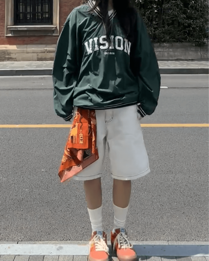 Multi-Color Paisley Bandana Layered Streetwear and Hip-Hop Design  Product Details (English):